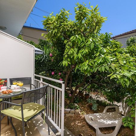 Apartments Mare Trogir Exterior photo